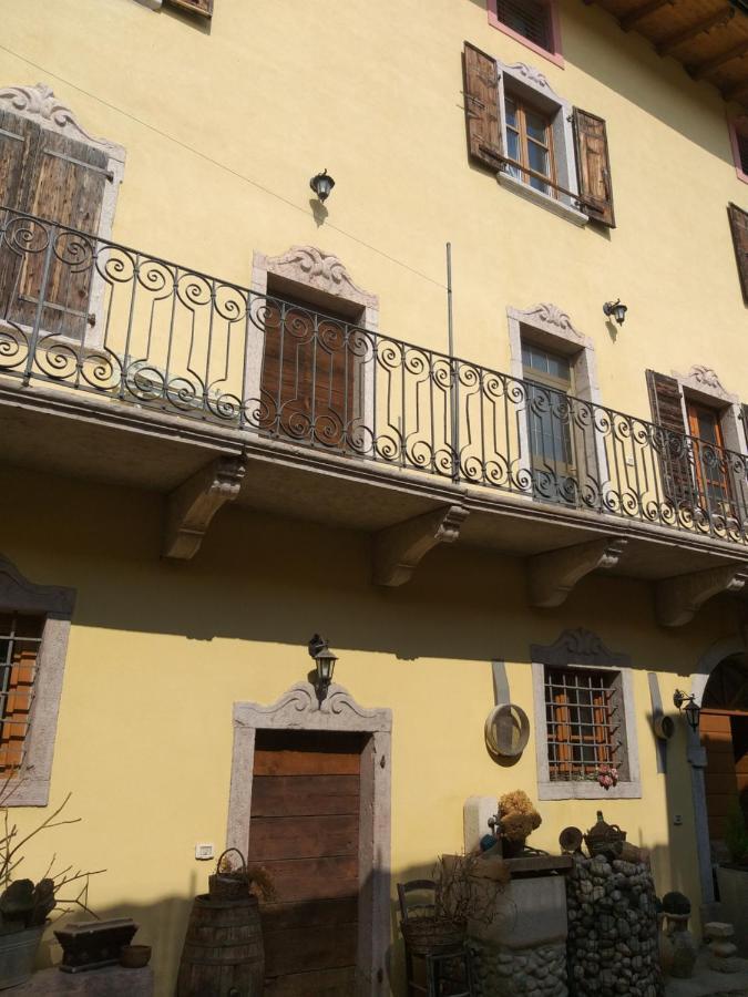 Hotel Casa Di Patrizia Calavino Exterior foto